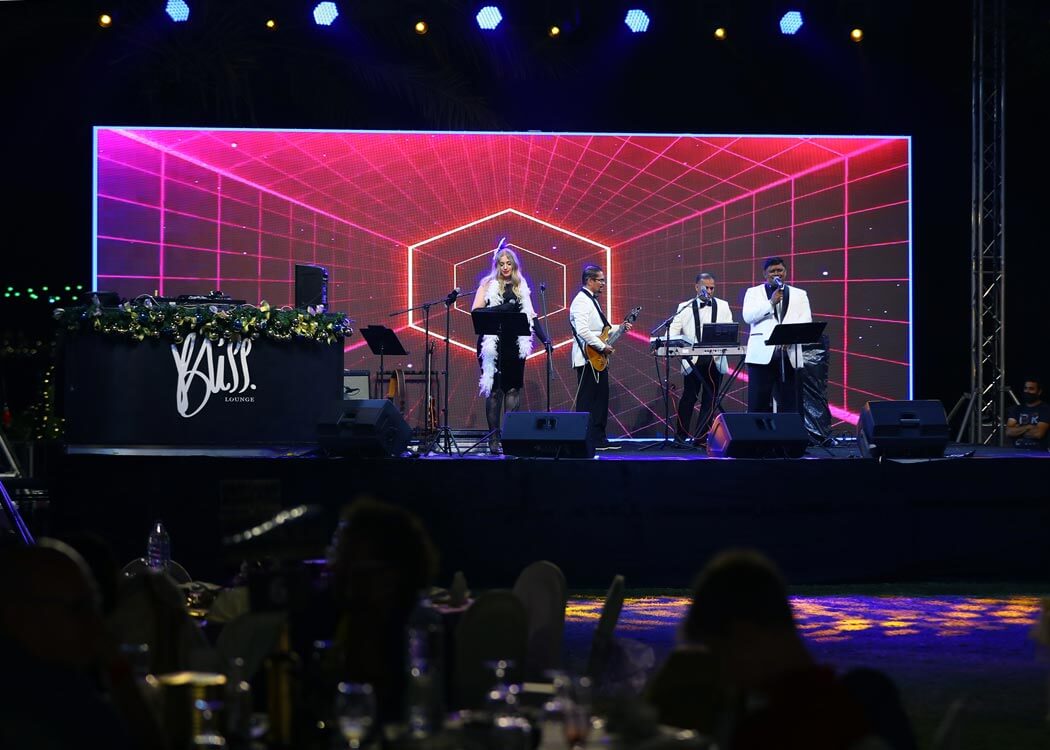 Live Party Shows Dubai with V3